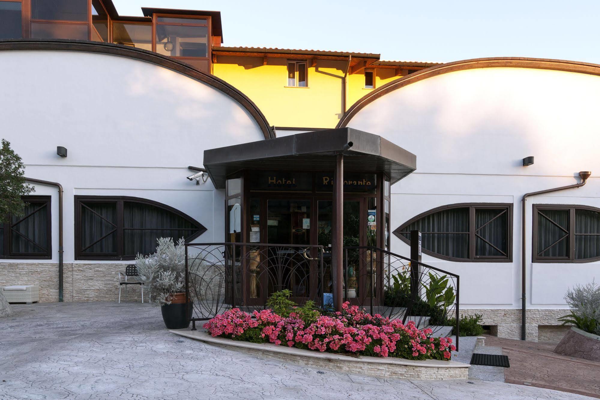 Casa Ferretti Di Ferretti Village 锡尔维玛丽娜 外观 照片